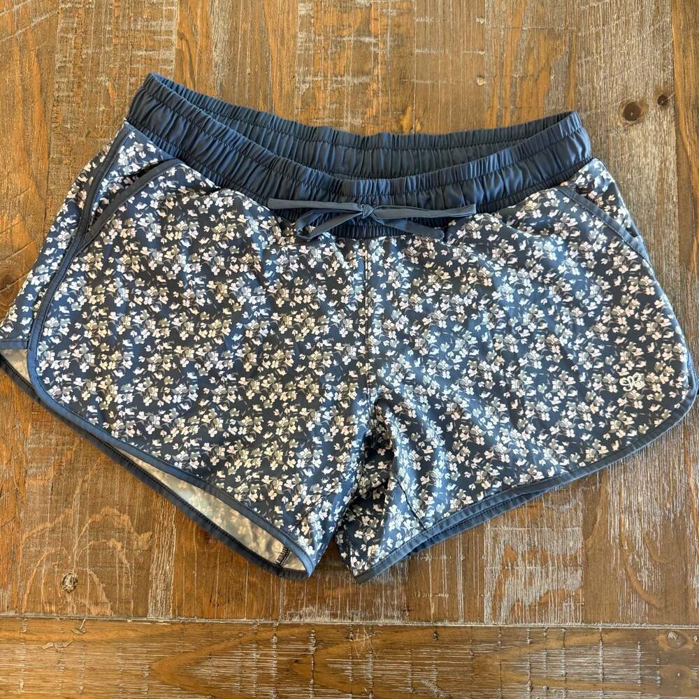 Albion Fit Women's Slate Floral Antigua Board Shorts Medium